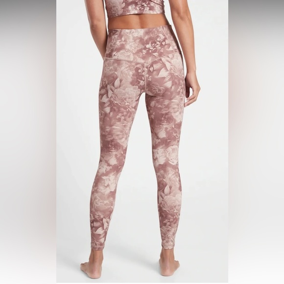 Athleta Elation Printed Tight in Antoinette Velvety Pink Size Small - Picture 8 of 12